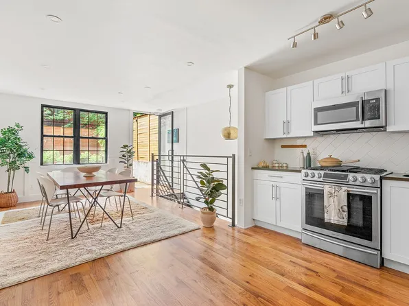 120 Pulaski Street 1B image 3 of 11