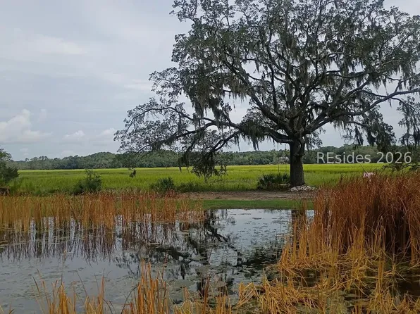 58 Jonesville Road, Hilton Head Island, SC 29926