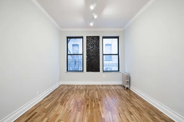 Rented by Nooklyn NYC LLC | media 6