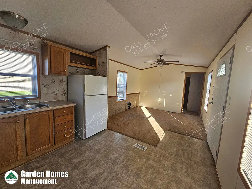 115 Sharon Rd #18