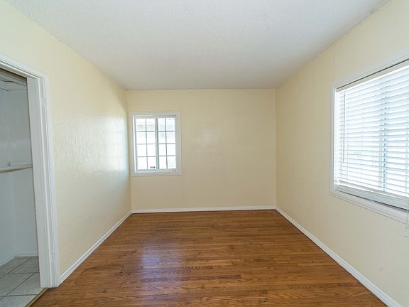 5th image of 3128 Marine Ave