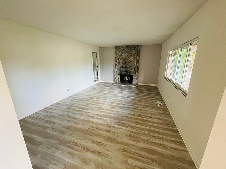 3545 Citrus Ave — Photo 4
