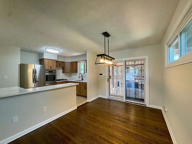 3903 Innerdale Ct — Photo 4