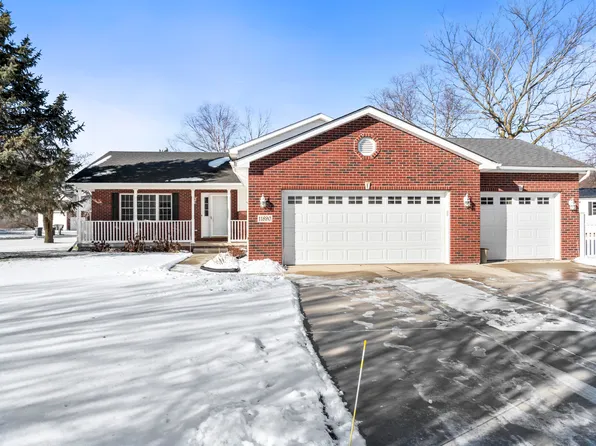 11890 Heron Lake Rd, Saint John, IN 46373