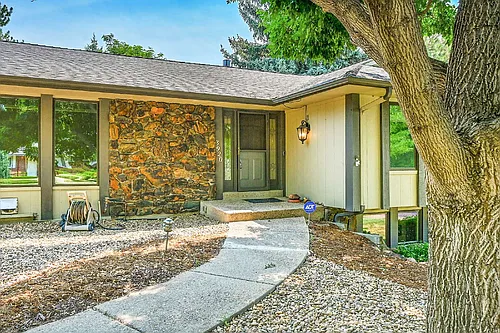 3920 S Dahlia St Photo 1