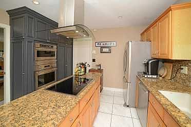 Home For Sale In Boca Teeca