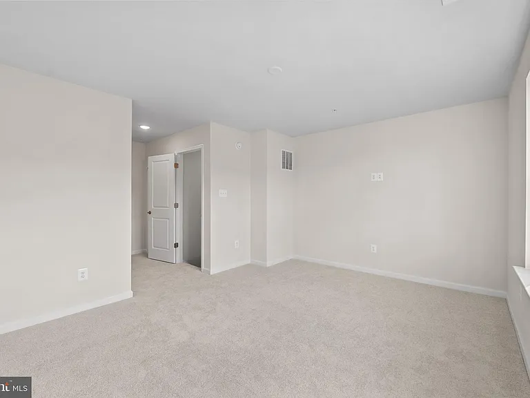 6045 Soho Way — Photo 24