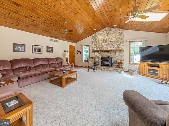 5th image of 1089 Chews Landing Rd