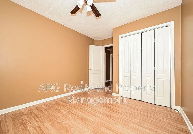 2956 Fields Dr — Photo 12
