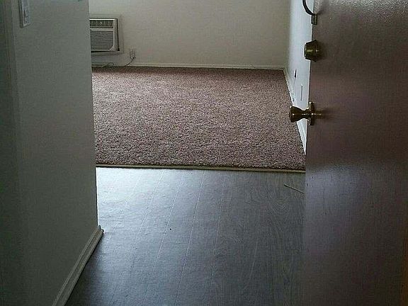 2nd image of 15352 Vanowen St APT 19