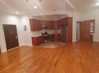 5212 Metropolitan Ave, Ridgewood, NY 11385