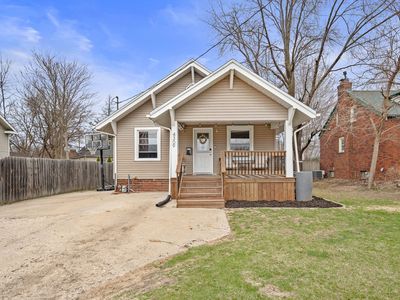4309 Hickman Rd, Des Moines, IA, 50310