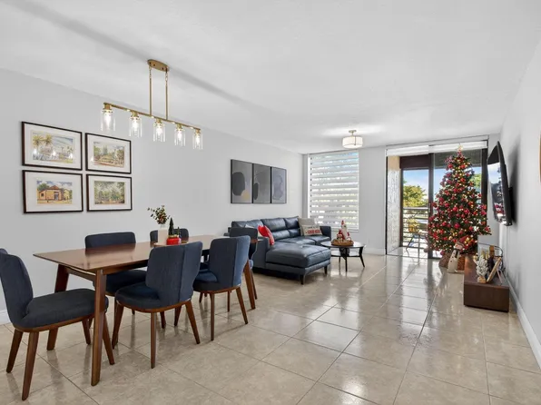 6301 N University Drive #319, Tamarac, FL 33321