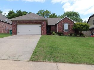 3591 Hamm Ln, Springdale, AR 72762