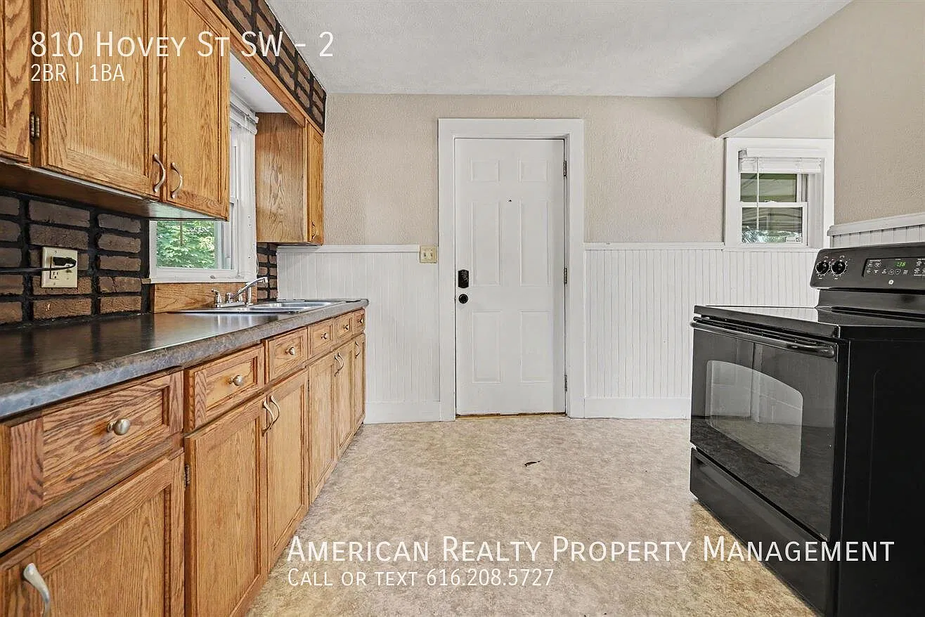 2 bed, 750 sqft, $1,200 — Photo 3