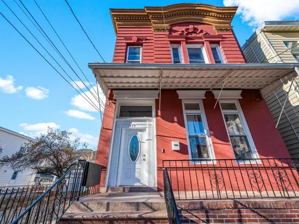 48 Vansiclen Avenue image 2 of 27