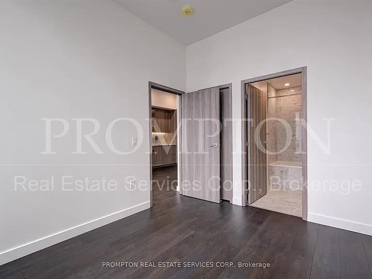 95 McMahon Dr #2801 — Photo 12