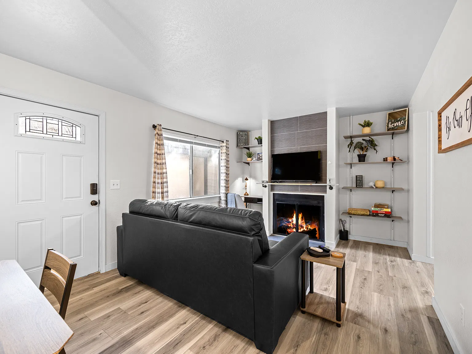 2 bed, 785 sqft, $2,750 — Photo 2