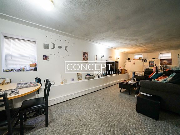 2nd image of 24 Saint Cyprians Pl APT 1R