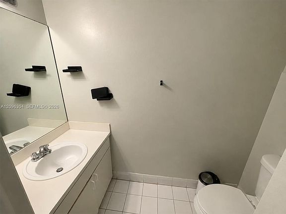 4th image of 14030 NE 3rd Ct