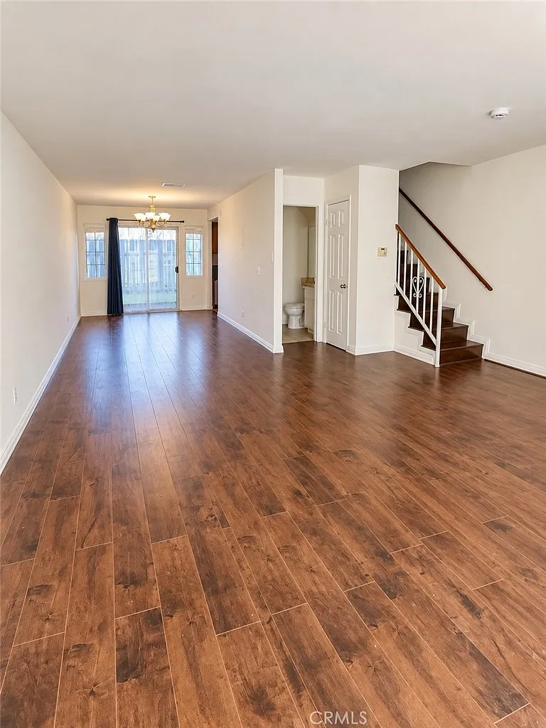 2 bed, 1174 sqft, $3,100 — Photo 4