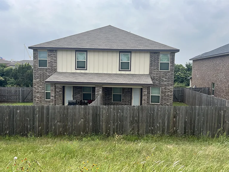 2207 Martin Luther King Junior Blvd #B — Photo 3