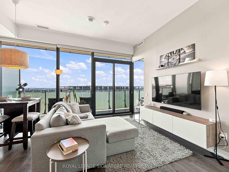 1st image of 161 Roehampton Ave #4305