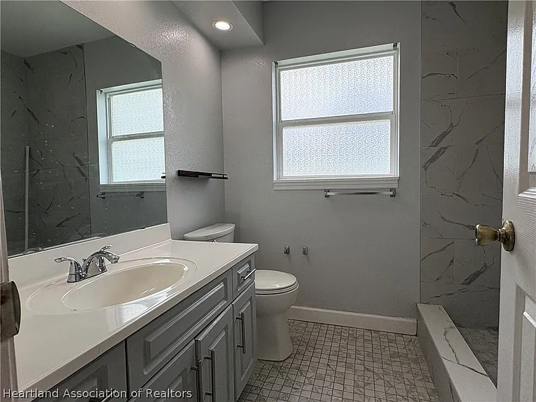 1817 Sandra Blvd — Photo 13