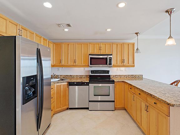 5th image of 400 Wilma Circle #108