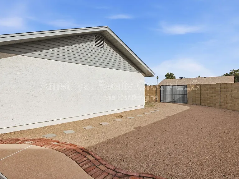 6201 W Acoma Dr — Photo 30