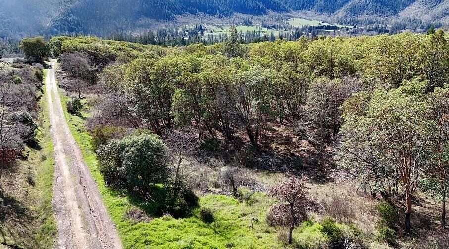 1st image of N Applegate Rd