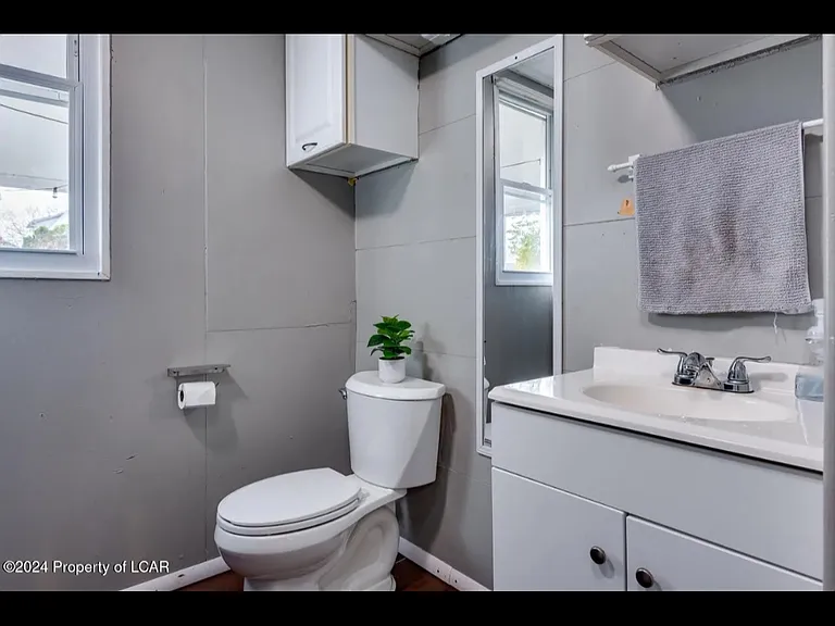 433 Elm Ave — Photo 11