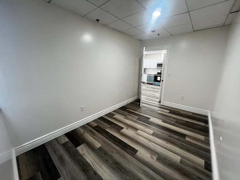1111 14th St NW #606 — Photo 3