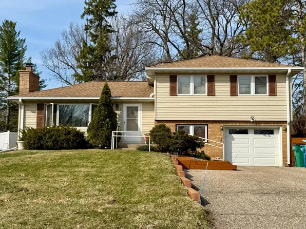 3645 Robinwood Ter, Minnetonka, MN 55305