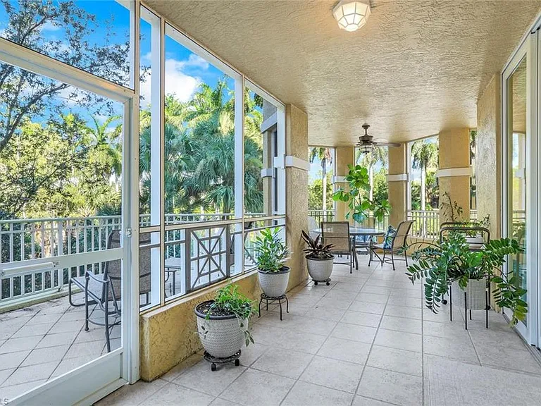 2728 Tiburon Blvd E #105 — Photo 16