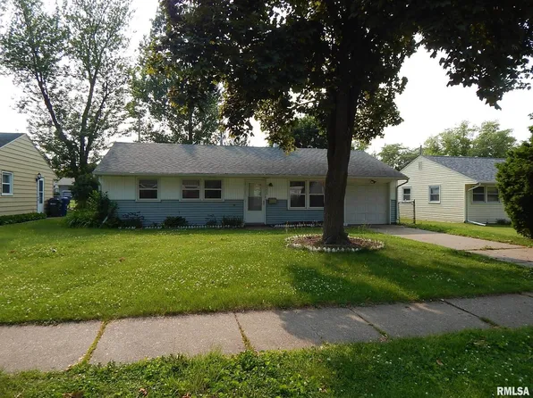 2228 N Fairmount St, Davenport, IA 52804