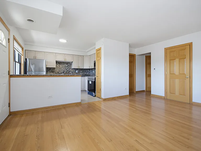 4416 N Kostner Ave #2C — Photo 6