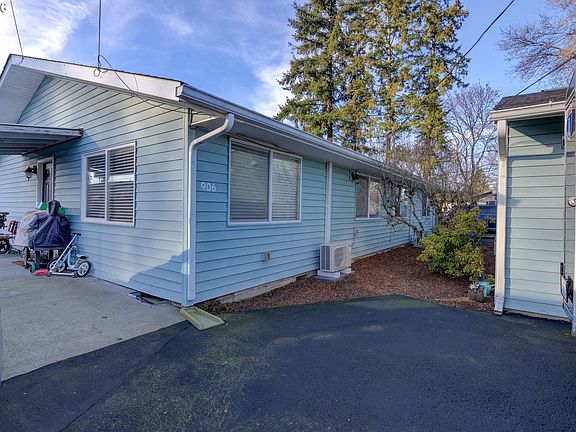 5th image of 908 NE 1st Ave