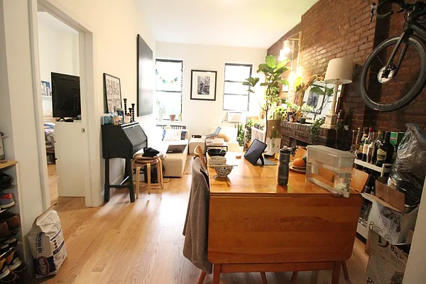 Rented by Luxor Homes & Investment Realty | media 2