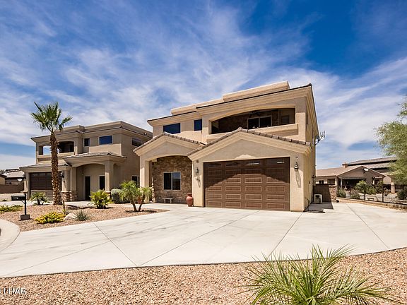 2nd image of 696 Island Cir