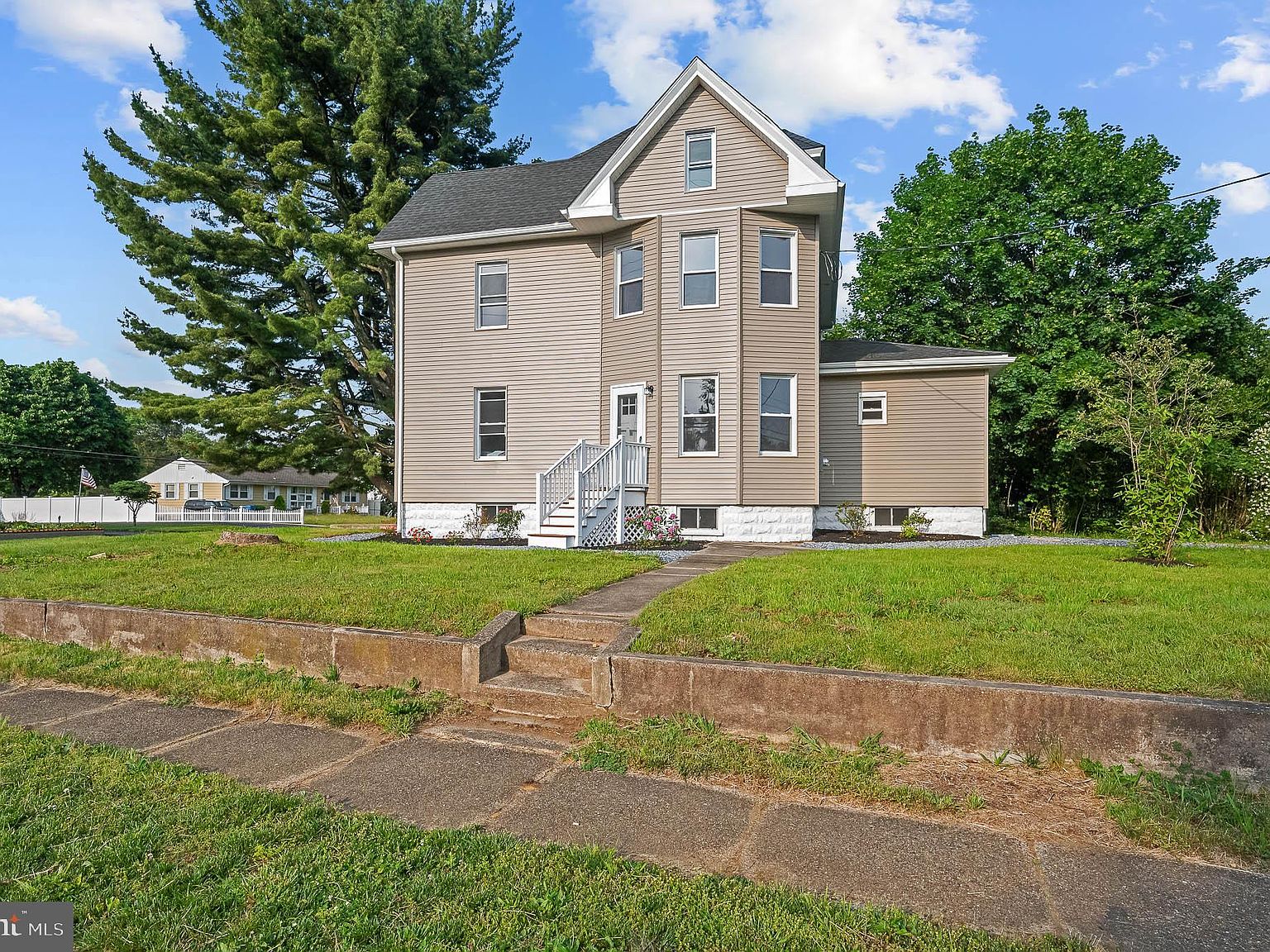 307 W Academy St, Clayton, NJ 08312 Zillow