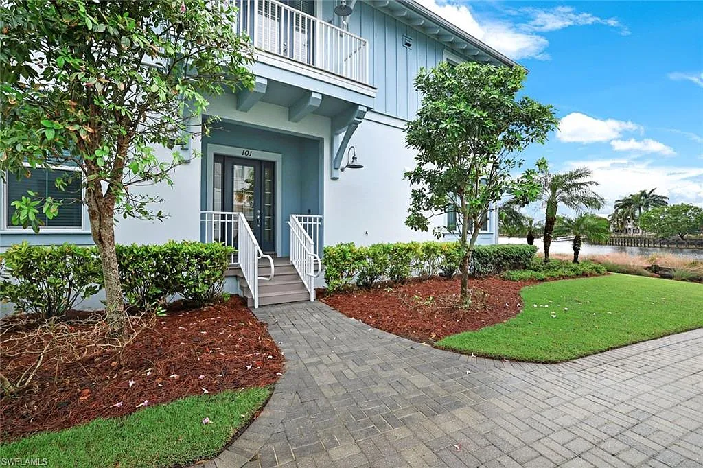 Building Photo - 6549 Dominica Dr #101