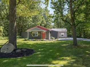 7429 Stearns Rd, Olmsted Township, OH 44138