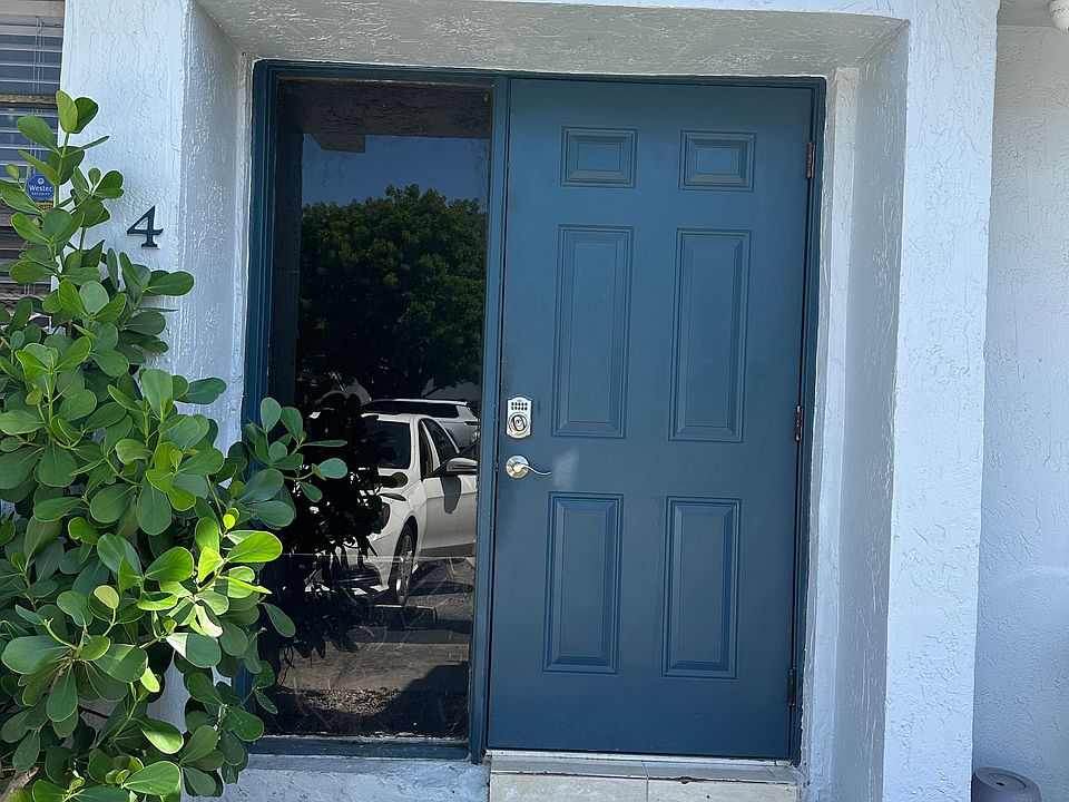 1st image of 10904 NW 7th St #No204