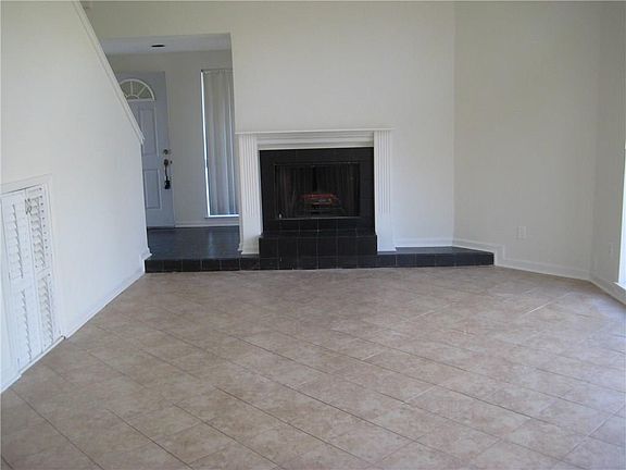 5th image of 9310 Greenville Ave
