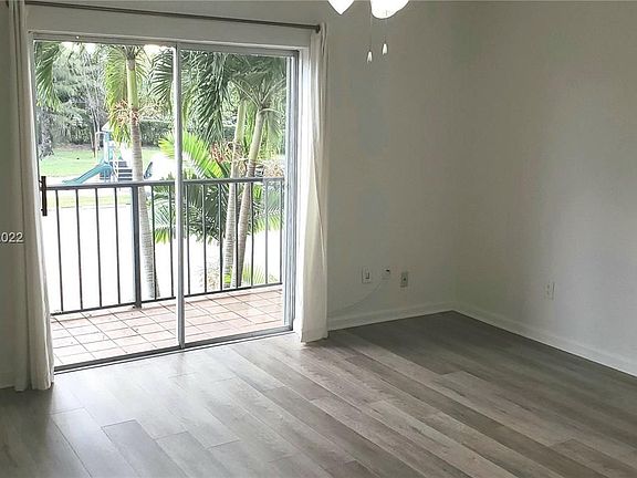 4th image of 8600 SW 67th Ave #935