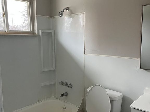 5th image of 2803 S Jefferson Ave #6