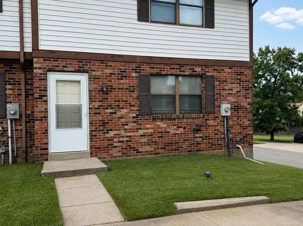 2065 Woodtrail Dr APT 36, Fairfield, OH 45014