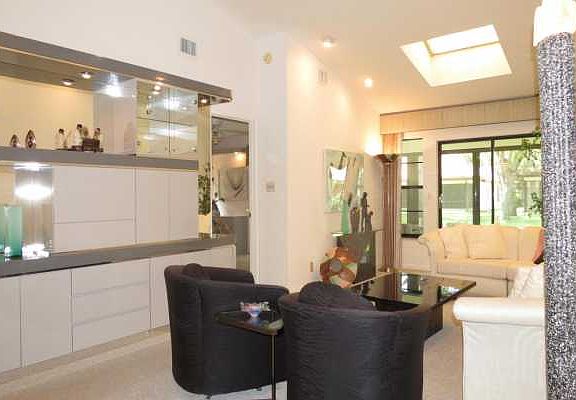 Home For Sale In Palm Chase Lakes