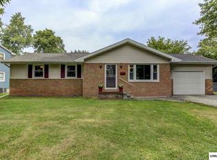 220 19th St, Lincoln, IL 62656